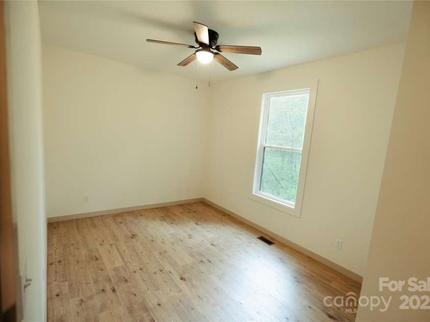 60 Country Cove Court, Leicester, NC 28748.  MLS# CAR4220406, YatesRealty ID 10380. 