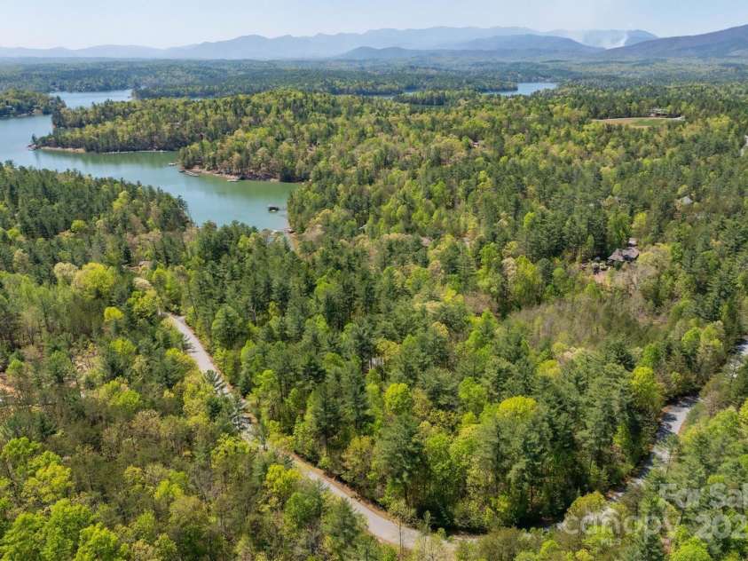 1400 Yellow Fork Trail, Nebo, NC 28761.  MLS# CAR4249378, YatesRealty ID 10381. 