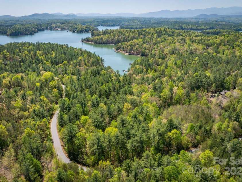 1400 Yellow Fork Trail, Nebo, NC 28761.  MLS# CAR4249378, YatesRealty ID 10381. 