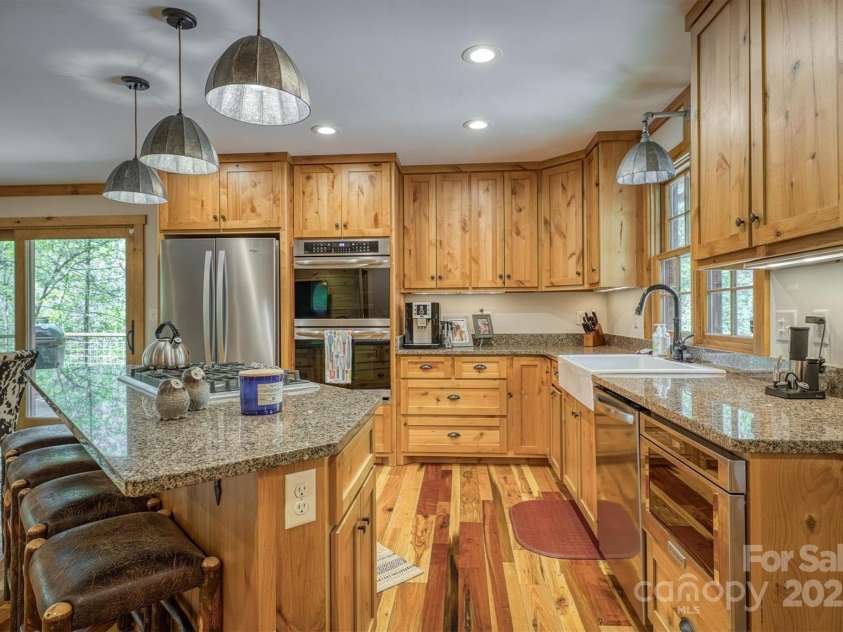 1400 Yellow Fork Trail, Nebo, NC 28761.  MLS# CAR4249378, YatesRealty ID 10381. 