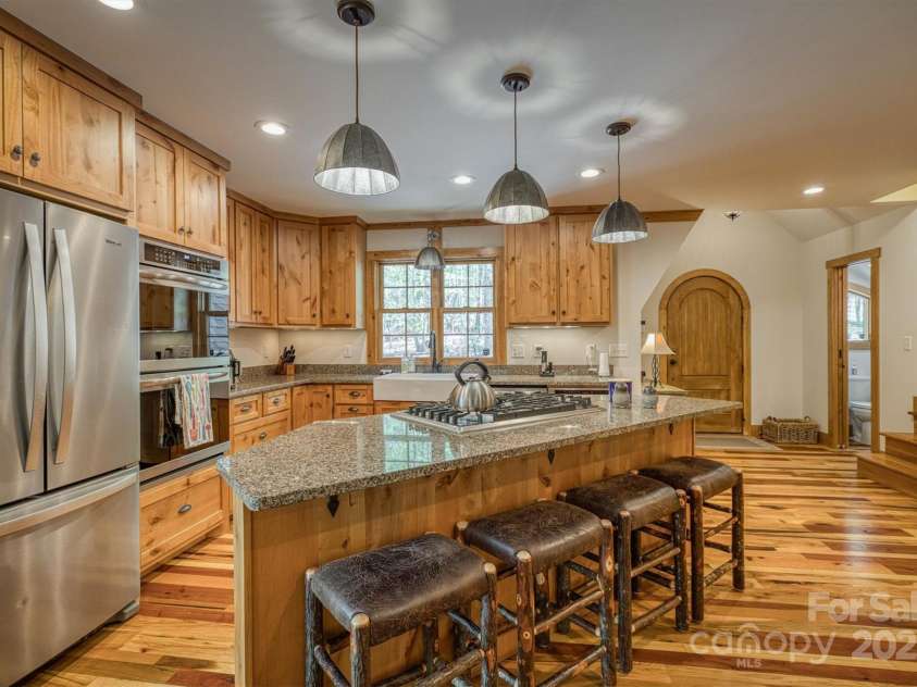 1400 Yellow Fork Trail, Nebo, NC 28761.  MLS# CAR4249378, YatesRealty ID 10381. 