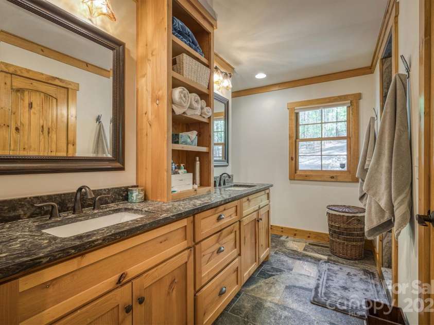 1400 Yellow Fork Trail, Nebo, NC 28761.  MLS# CAR4249378, YatesRealty ID 10381. 