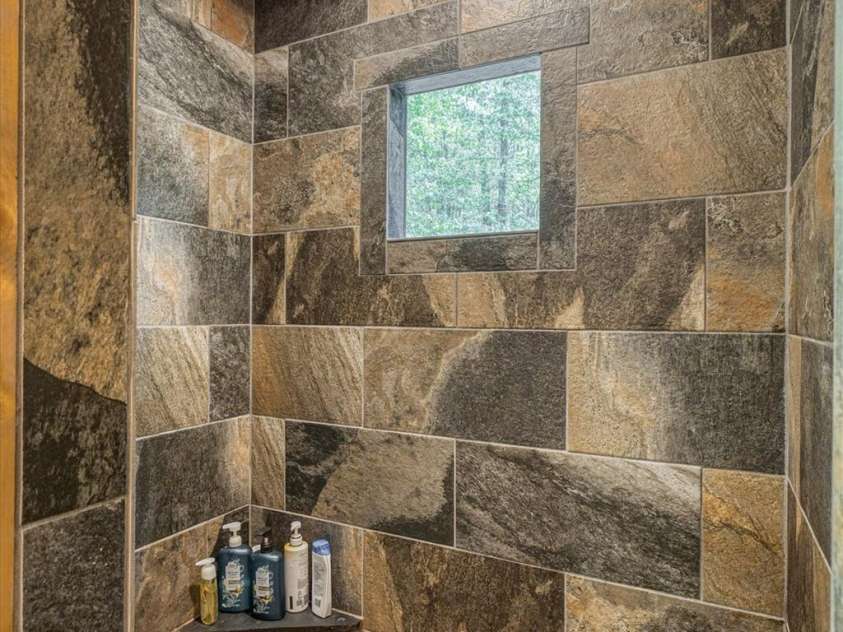 1400 Yellow Fork Trail, Nebo, NC 28761.  MLS# CAR4249378, YatesRealty ID 10381. 