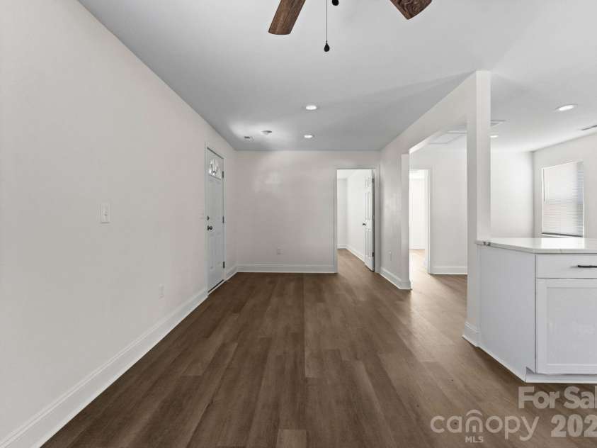915 Second Street, Kings Mountain, NC 28086.  MLS# CAR4339998, YatesRealty ID 10381. 