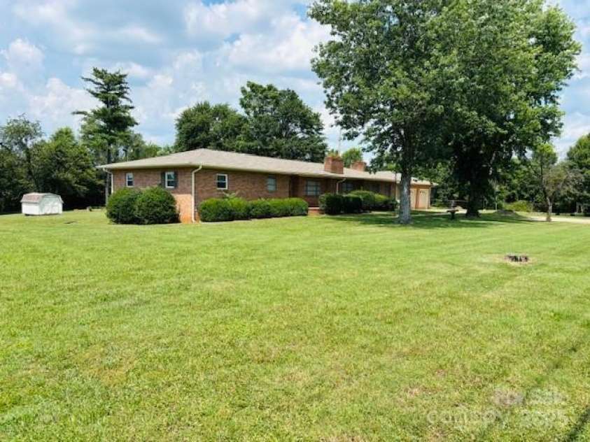 549 Piney Ridge Road, Forest City, NC 28043.  MLS# CAR4213025, YatesRealty ID 10382. 
