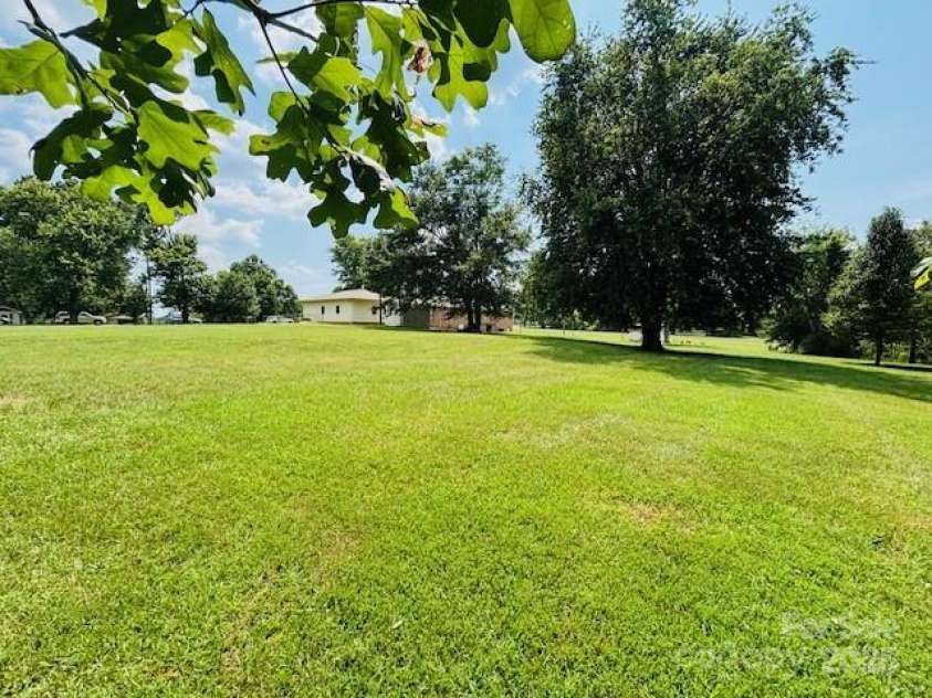 549 Piney Ridge Road, Forest City, NC 28043.  MLS# CAR4213025, YatesRealty ID 10382. 