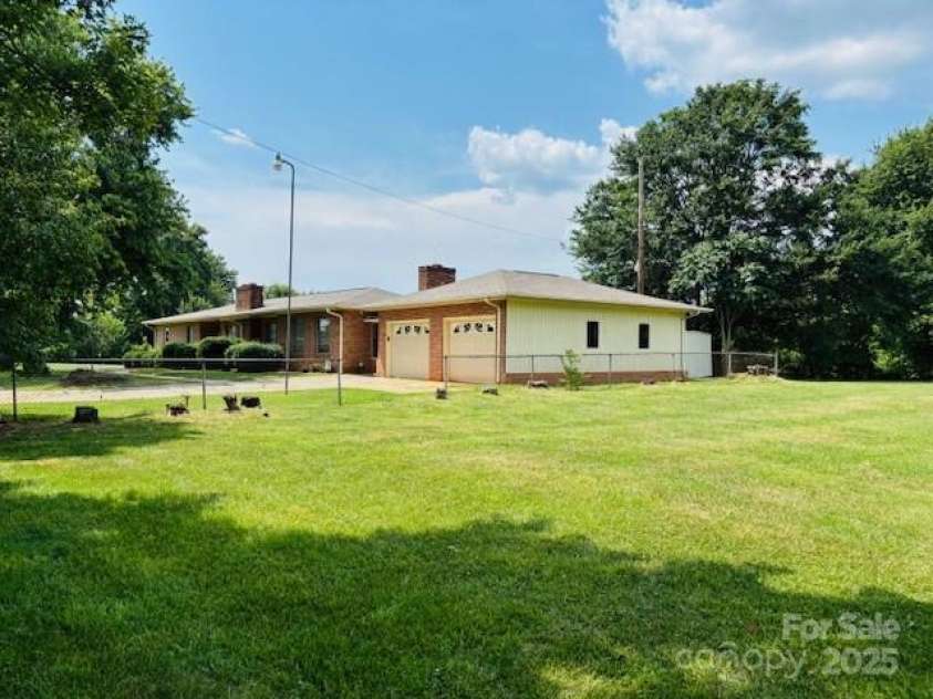 549 Piney Ridge Road, Forest City, NC 28043.  MLS# CAR4213025, YatesRealty ID 10382. 