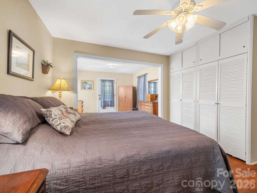 7 Rippy Hill Lane, Tryon, NC 28782.  MLS# CAR4366540, YatesRealty ID 10382. 