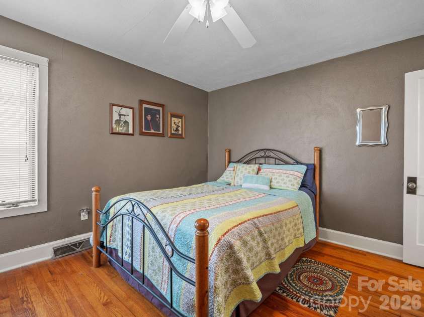 7 Rippy Hill Lane, Tryon, NC 28782.  MLS# CAR4366540, YatesRealty ID 10382. 