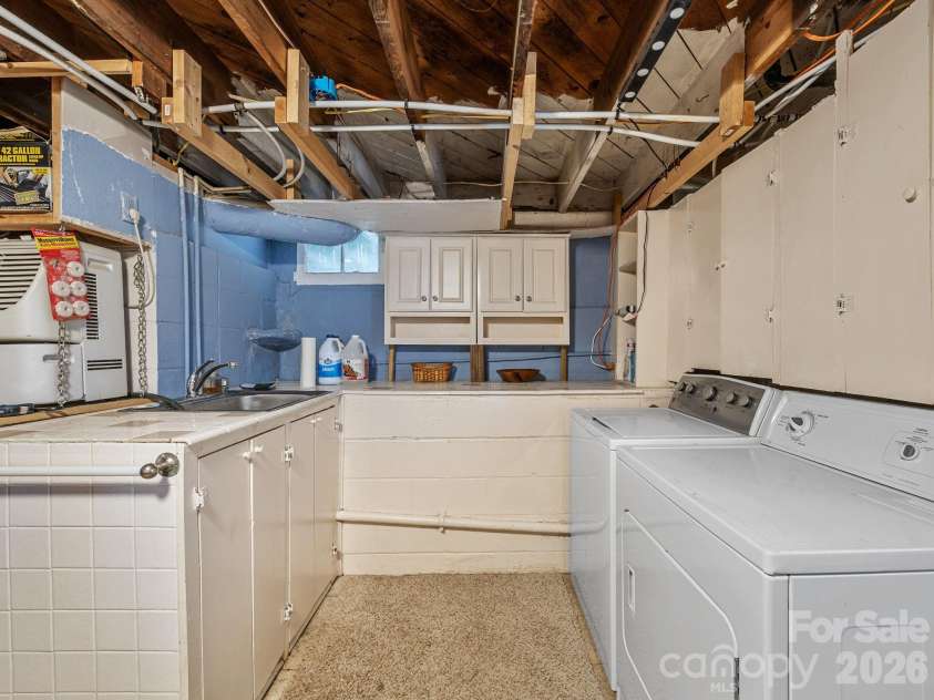 7 Rippy Hill Lane, Tryon, NC 28782.  MLS# CAR4366540, YatesRealty ID 10382. 