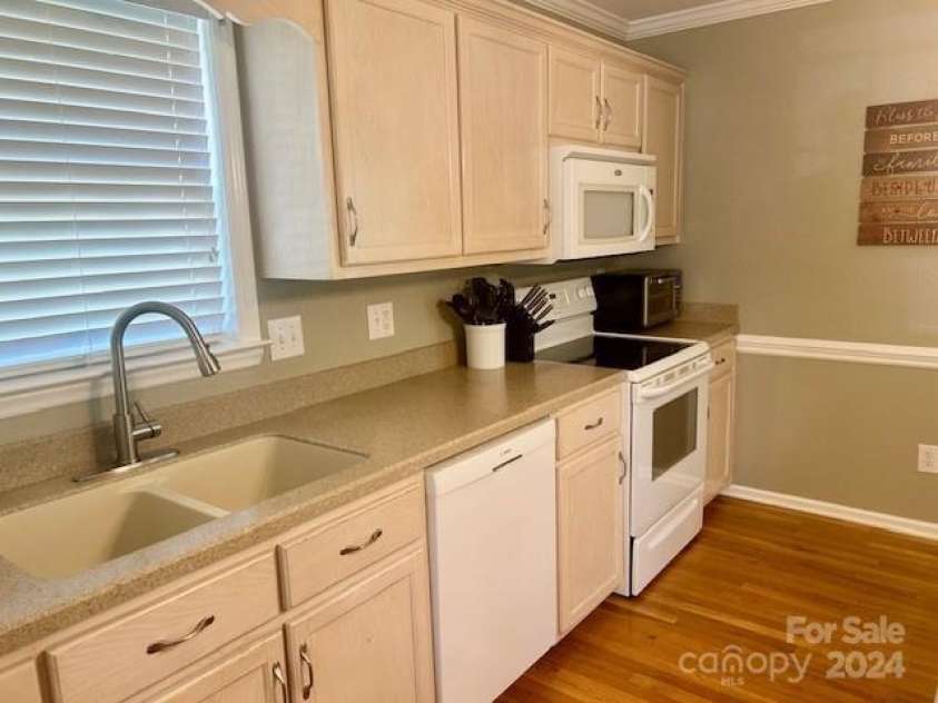 308 Carrituck Court, Lenoir, NC 28645.  MLS# CAR4189663, YatesRealty ID 10383. 