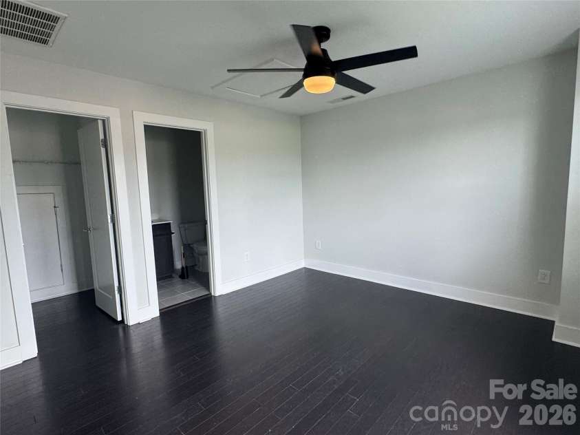 12115 Brooklyn Avenue, Charlotte, NC 28204.  MLS# CAR4273348, YatesRealty ID 10384. 