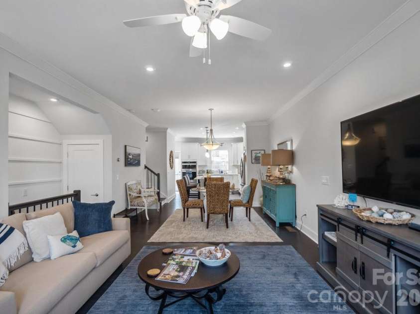12119 Brooklyn Avenue, Charlotte, NC 28204.  MLS# CAR4300115, YatesRealty ID 10385. 