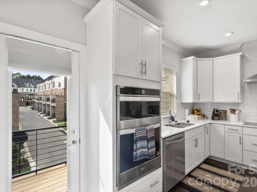12119 Brooklyn Avenue, Charlotte, NC 28204.  MLS# CAR4300115, YatesRealty ID 10385. 