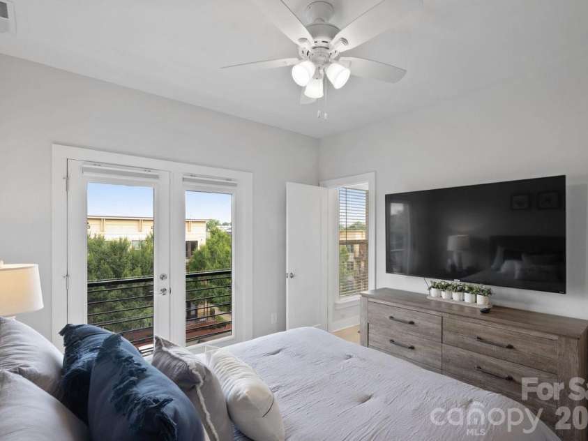 12119 Brooklyn Avenue, Charlotte, NC 28204.  MLS# CAR4300115, YatesRealty ID 10385. Bedroom
