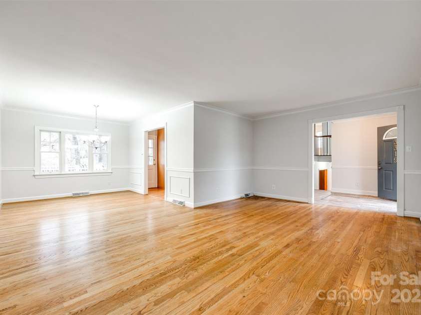 3319 Mill Pond Road, Charlotte, NC 28226.  MLS# CAR4208474, YatesRealty ID 10386. 