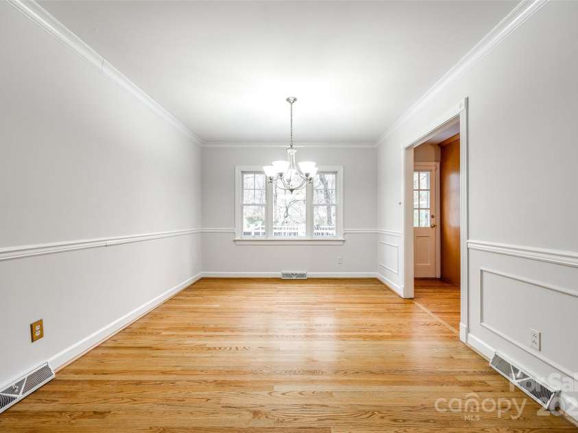 3319 Mill Pond Road, Charlotte, NC 28226.  MLS# CAR4208474, YatesRealty ID 10386. 