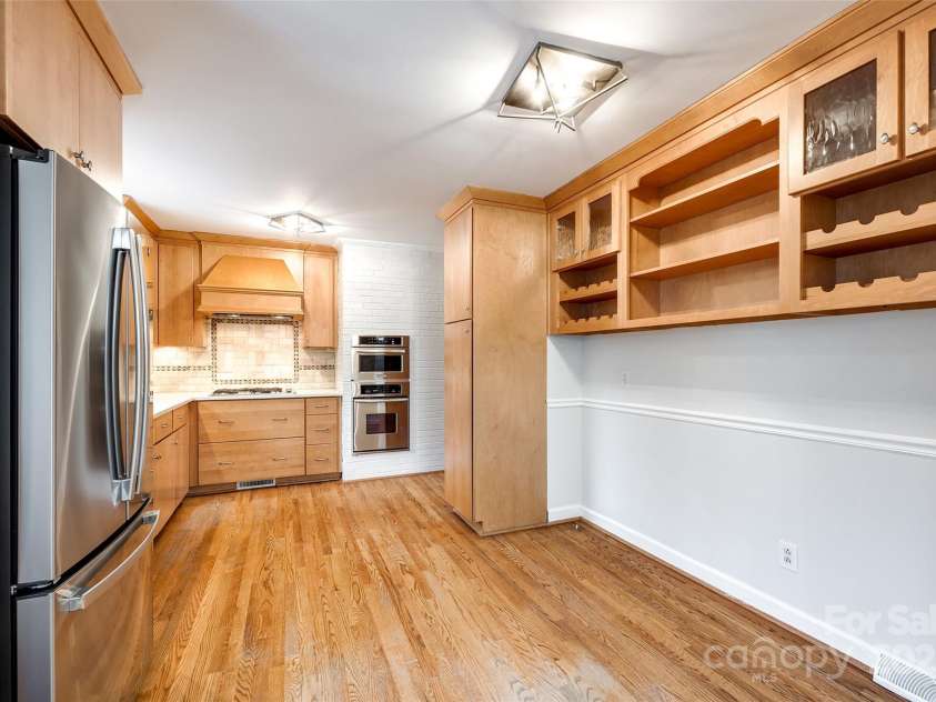 3319 Mill Pond Road, Charlotte, NC 28226.  MLS# CAR4208474, YatesRealty ID 10386. 