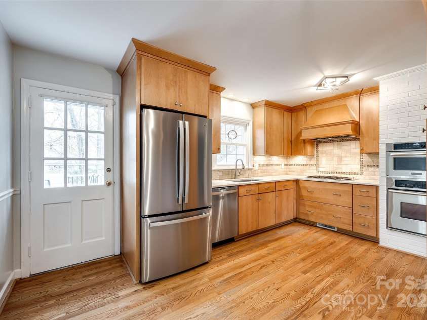 3319 Mill Pond Road, Charlotte, NC 28226.  MLS# CAR4208474, YatesRealty ID 10386. 