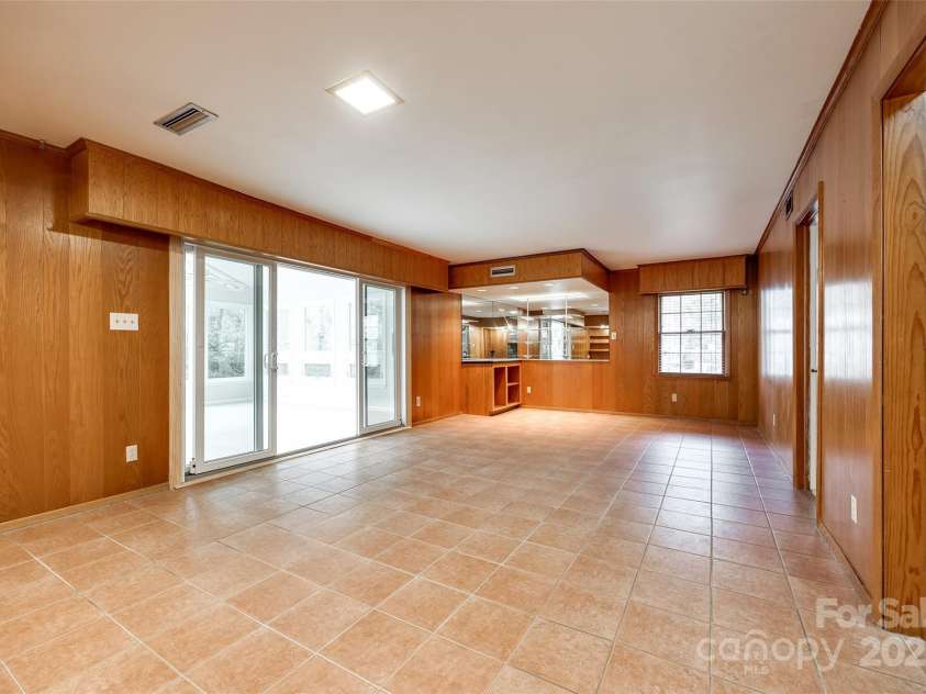3319 Mill Pond Road, Charlotte, NC 28226.  MLS# CAR4208474, YatesRealty ID 10386. 