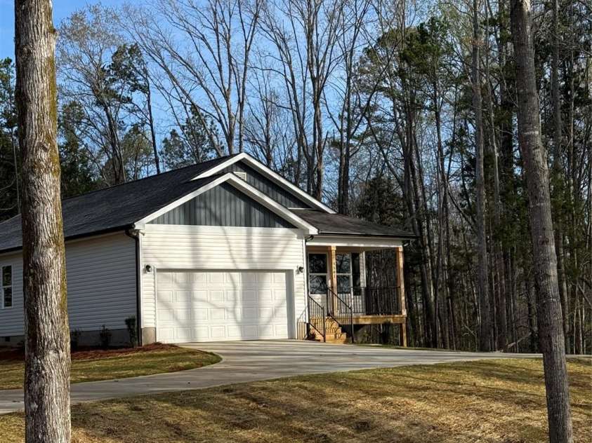 4581 Riverside Road, Lancaster, SC 29720.  MLS# CAR4357592, YatesRealty ID 10387. 