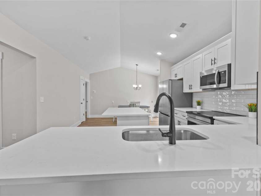 4581 Riverside Road, Lancaster, SC 29720.  MLS# CAR4357592, YatesRealty ID 10387. 