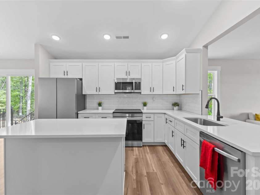 4581 Riverside Road, Lancaster, SC 29720.  MLS# CAR4357592, YatesRealty ID 10387. 