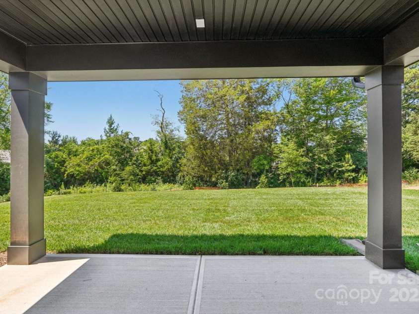 15009 Brownleigh Lane, Huntersville, NC 28078.  MLS# CAR4195439, YatesRealty ID 1039. Covered porch