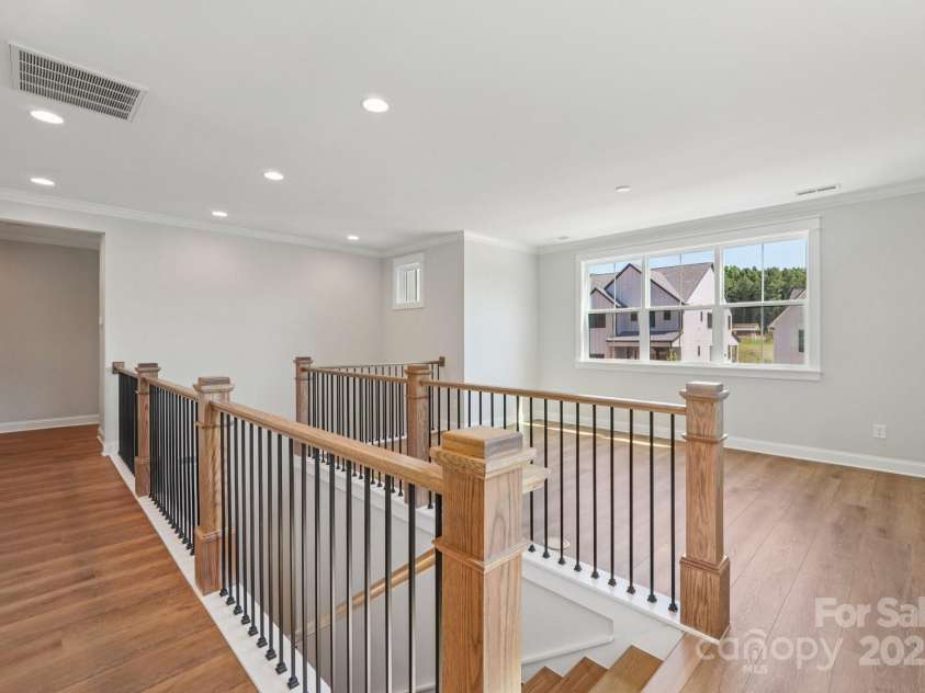 15009 Brownleigh Lane, Huntersville, NC 28078.  MLS# CAR4195439, YatesRealty ID 1039. Loft