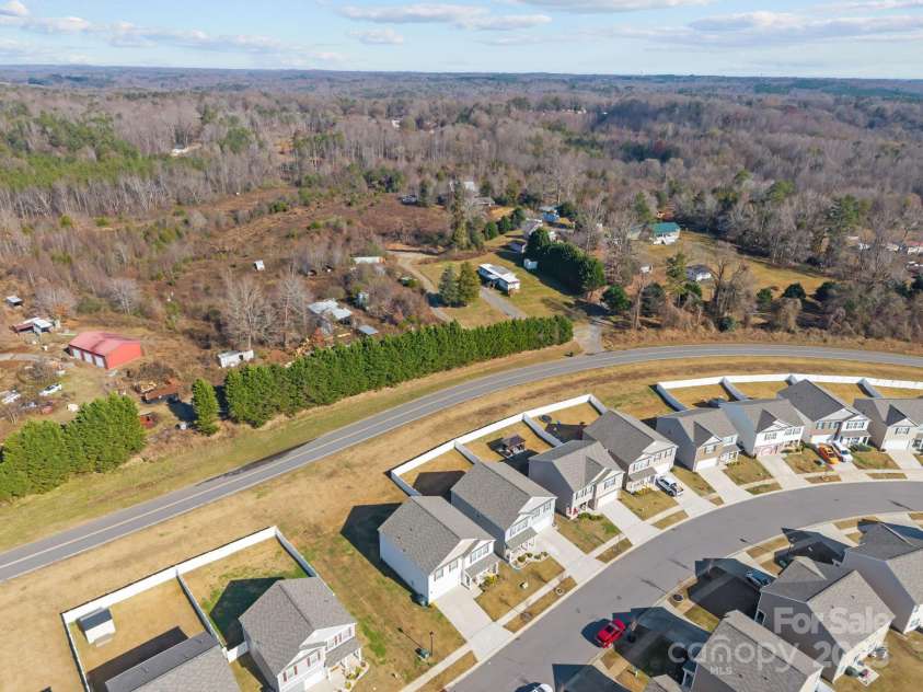 2124 Eastway Drive, Dallas, NC 28034.  MLS# CAR4321624, YatesRealty ID 1039. 