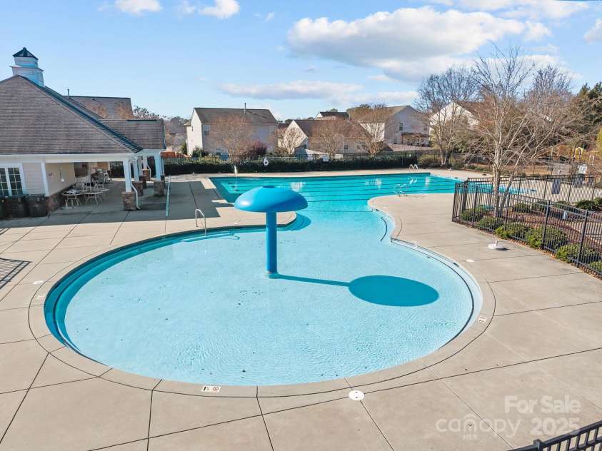 2124 Eastway Drive, Dallas, NC 28034.  MLS# CAR4321624, YatesRealty ID 1039. 