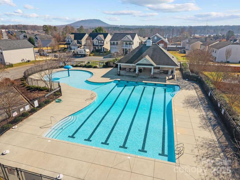 2124 Eastway Drive, Dallas, NC 28034.  MLS# CAR4321624, YatesRealty ID 1039. 