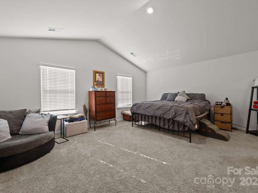 2124 Eastway Drive, Dallas, NC 28034.  MLS# CAR4321624, YatesRealty ID 1039. 