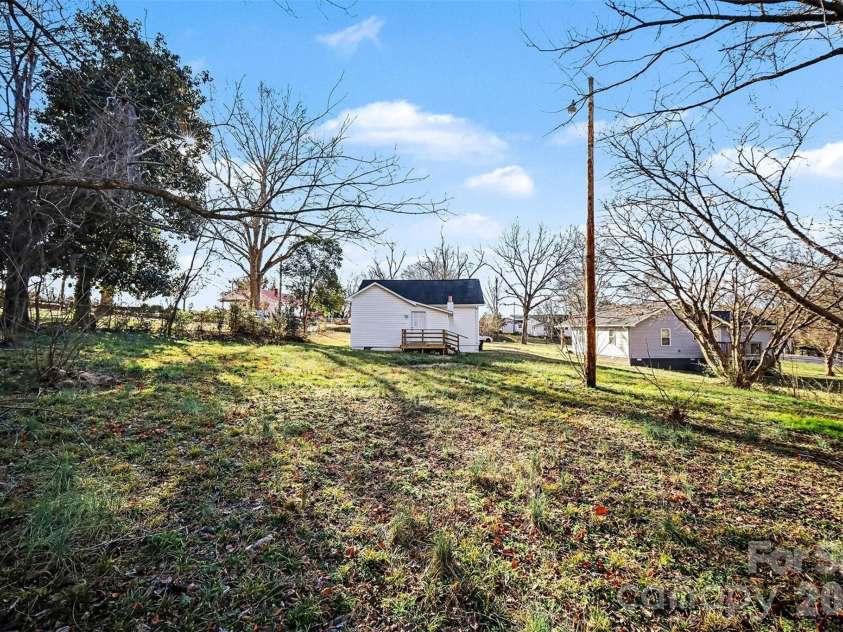 612 E Street, Newton, NC 28658.  MLS# CAR4334894, YatesRealty ID 1039. Back Exterior