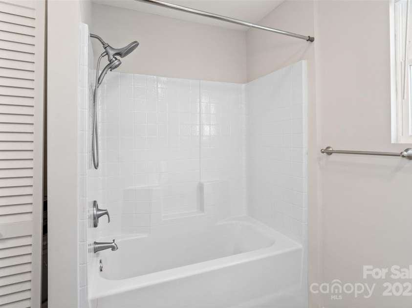 505 Kings Mountain Street, Clover, SC 29710.  MLS# CAR4219776, YatesRealty ID 10390. 