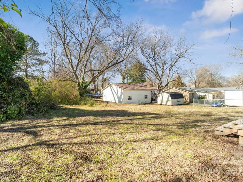 505 Kings Mountain Street, Clover, SC 29710.  MLS# CAR4219776, YatesRealty ID 10390. 