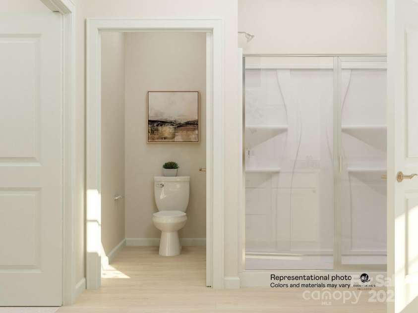 8421 Norman Forest Road, Lancaster, SC 29720.  MLS# CAR4226659, YatesRealty ID 10391. Owners Bath