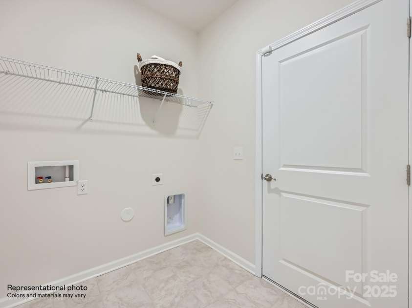 2817 Morning Song Way, Lancaster, SC 29720.  MLS# CAR4227371, YatesRealty ID 10392. Laundry