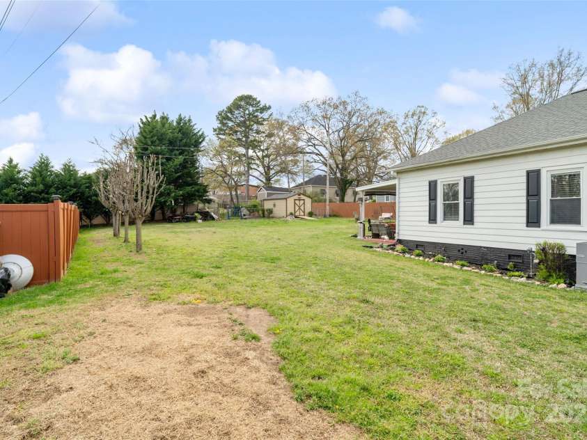 1411 Congress Street, Gastonia, NC 28054.  MLS# CAR4239366, YatesRealty ID 10393. 