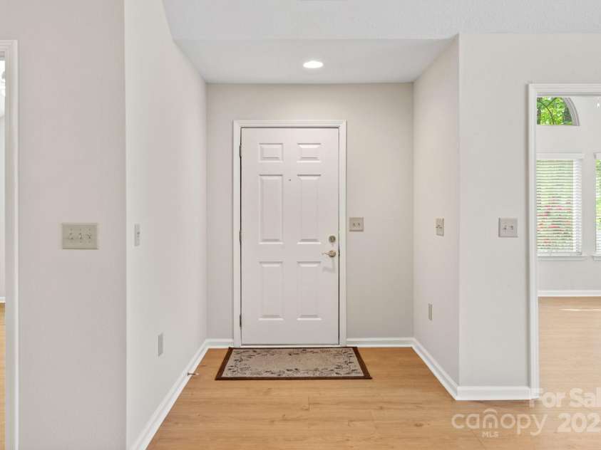 2704 Polo Club Boulevard, Matthews, NC 28105.  MLS# CAR4252625, YatesRealty ID 10394. 