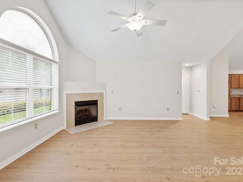 2704 Polo Club Boulevard, Matthews, NC 28105.  MLS# CAR4252625, YatesRealty ID 10394. 