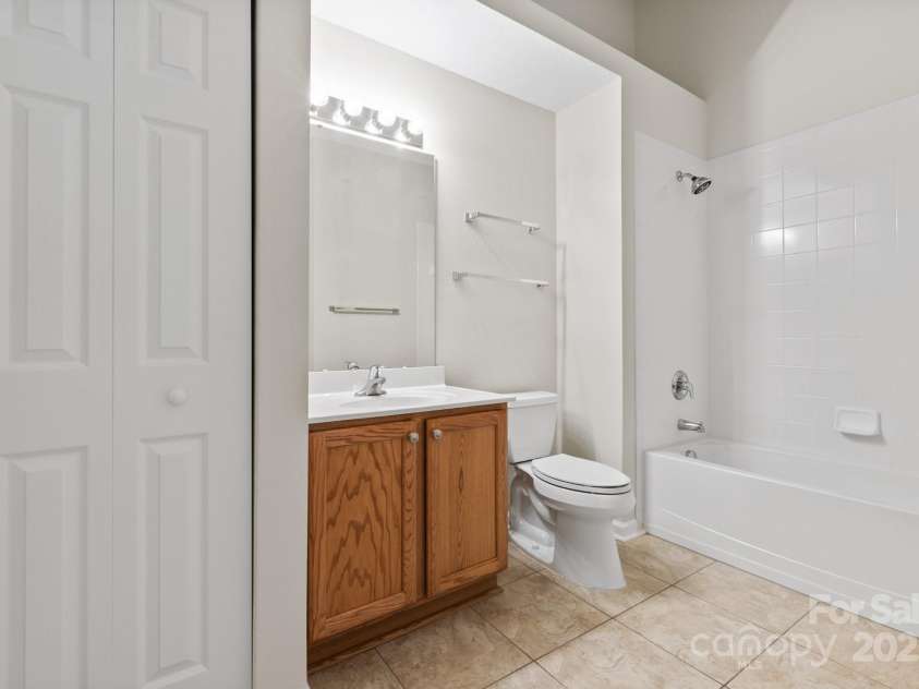 2704 Polo Club Boulevard, Matthews, NC 28105.  MLS# CAR4252625, YatesRealty ID 10394. 