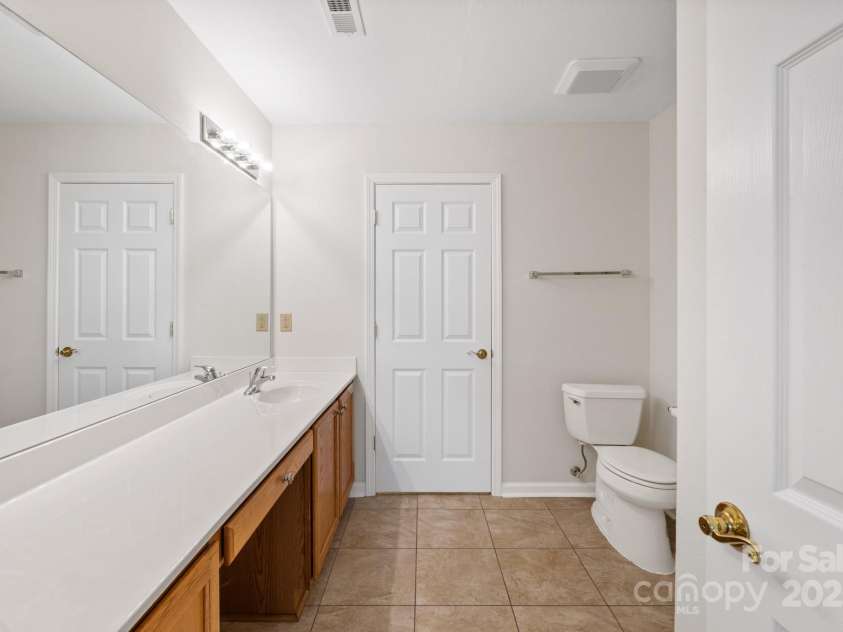 2704 Polo Club Boulevard, Matthews, NC 28105.  MLS# CAR4252625, YatesRealty ID 10394. 