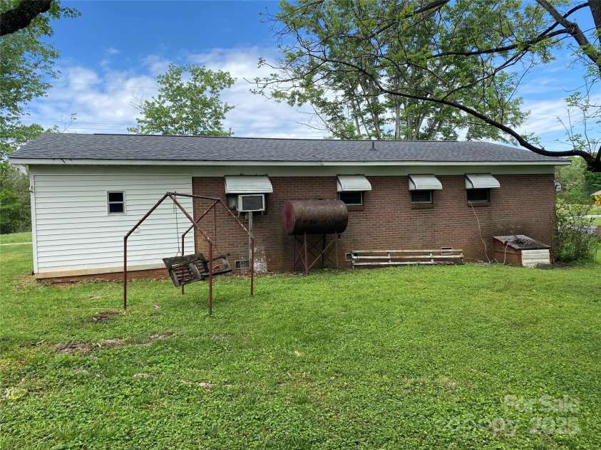 321 Sheldon Street, Hudson, NC 28638.  MLS# CAR4252543, YatesRealty ID 10395. 