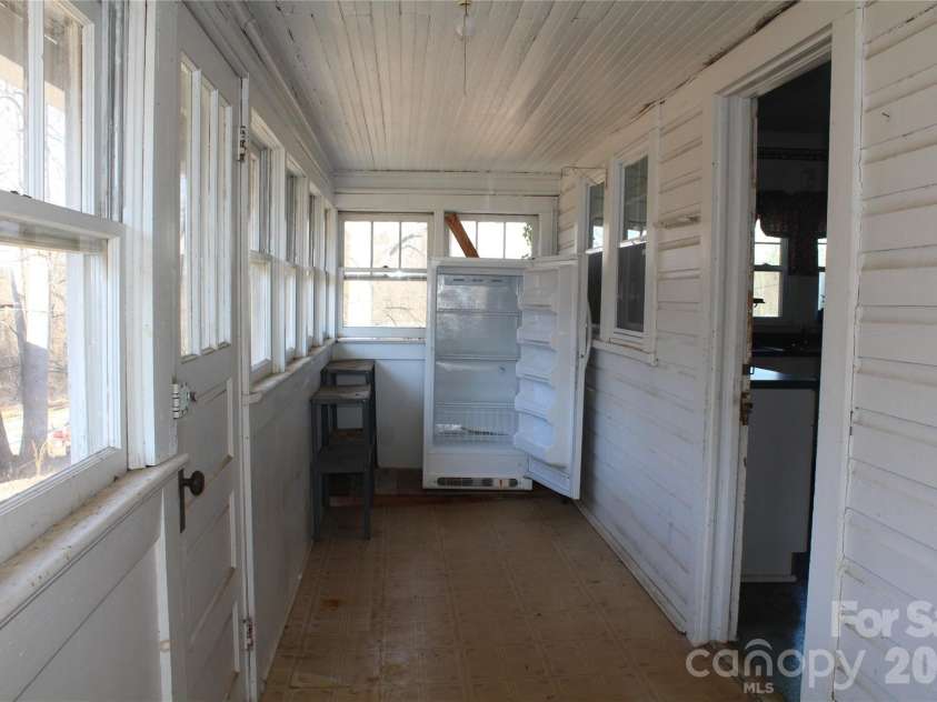 113 Williams Way, Morganton, NC 28655.  MLS# CAR4343952, YatesRealty ID 10396. 