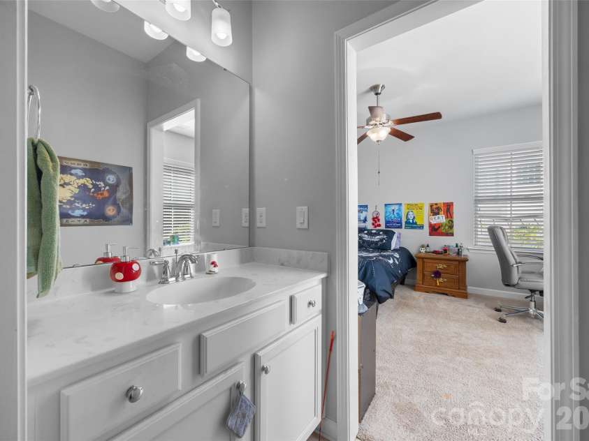 5212 Meadowcroft Way, Fort Mill, SC 29708.  MLS# CAR4354532, YatesRealty ID 10397. 