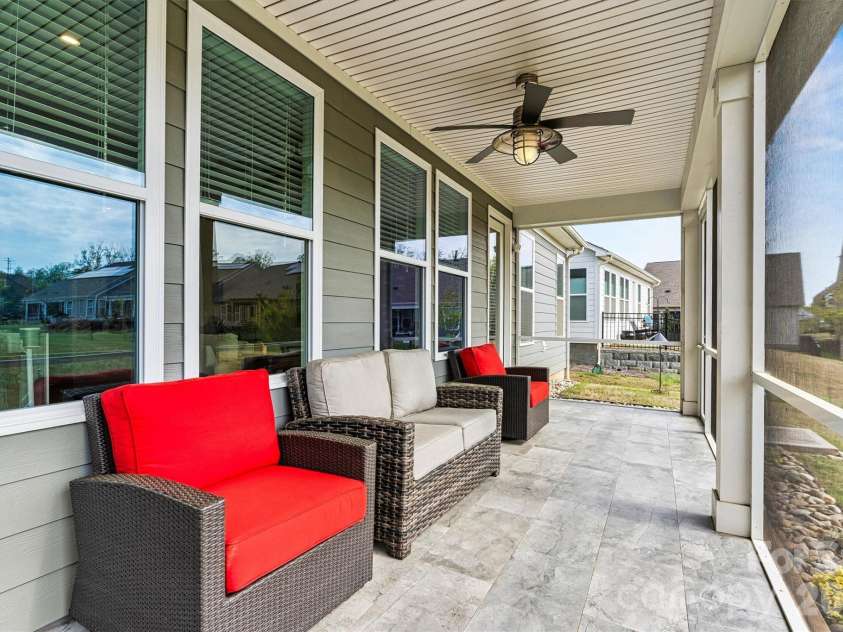 8718 Festival Way, Charlotte, NC 28215.  MLS# CAR4340039, YatesRealty ID 10397. 