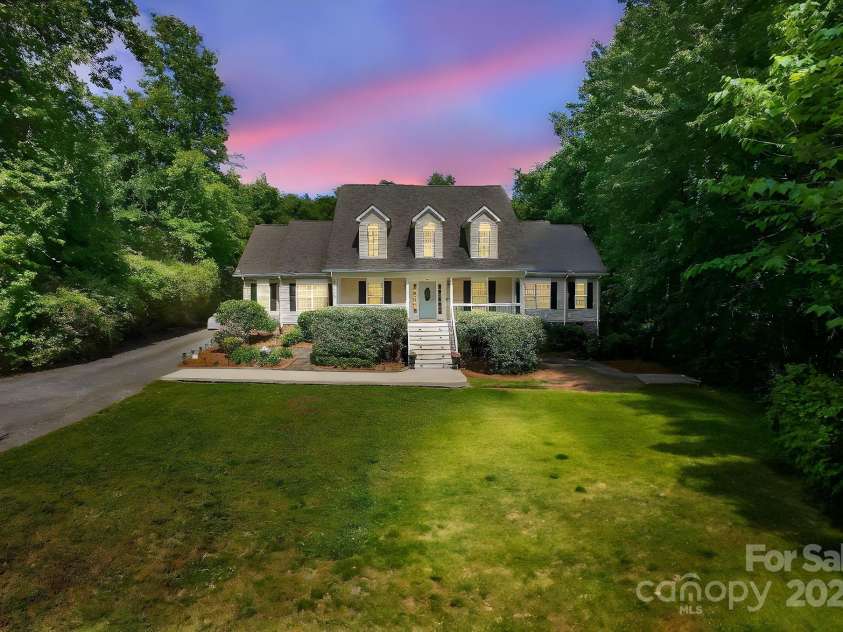 1184 Oak Drive, Rock Hill, SC 29732.  MLS# CAR4252921, YatesRealty ID 10399. 
