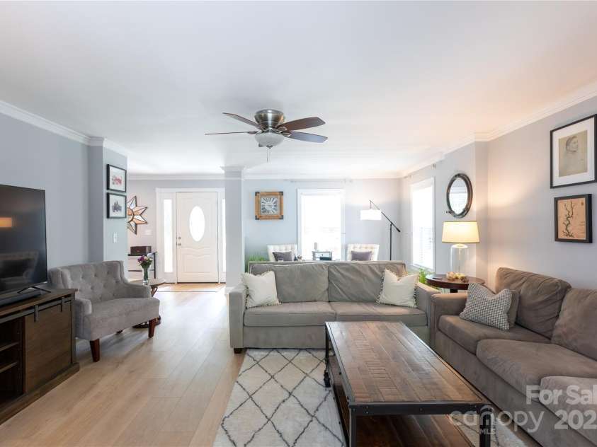 1184 Oak Drive, Rock Hill, SC 29732.  MLS# CAR4252921, YatesRealty ID 10399. 
