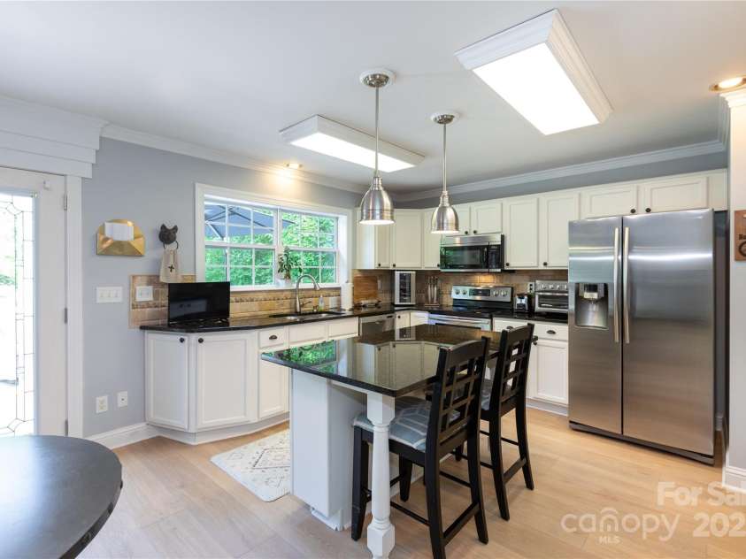 1184 Oak Drive, Rock Hill, SC 29732.  MLS# CAR4252921, YatesRealty ID 10399. 